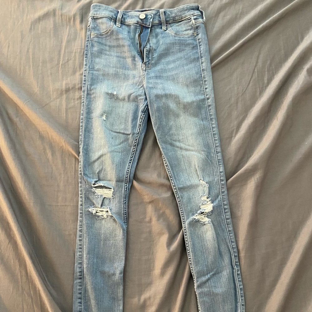5 Long Hollister Jeans - Picture 1 of 3